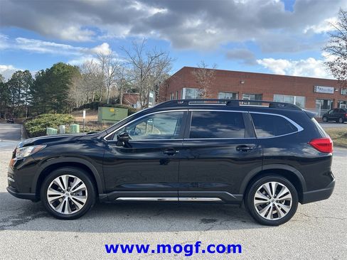 Used 2022 Subaru Ascent Limited w/ Technology Package image 28