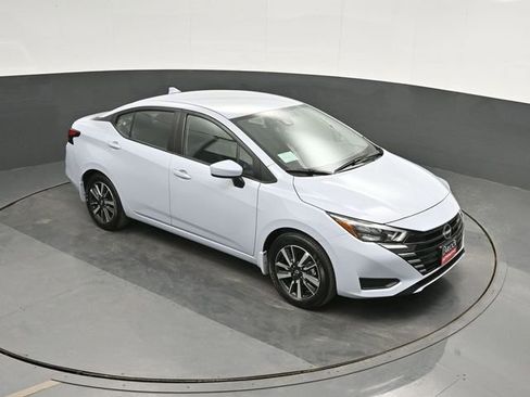 New 2025 Nissan Versa SV w/ Trunk Package image 31