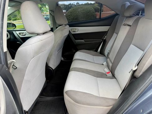Used 2019 Toyota Corolla LE FWD image 18
