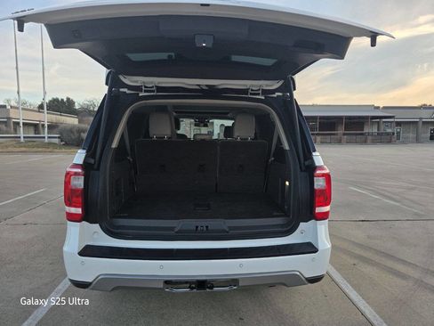 Used 2020 Ford Expedition Max XLT w/ Equipment Group 202A image 15