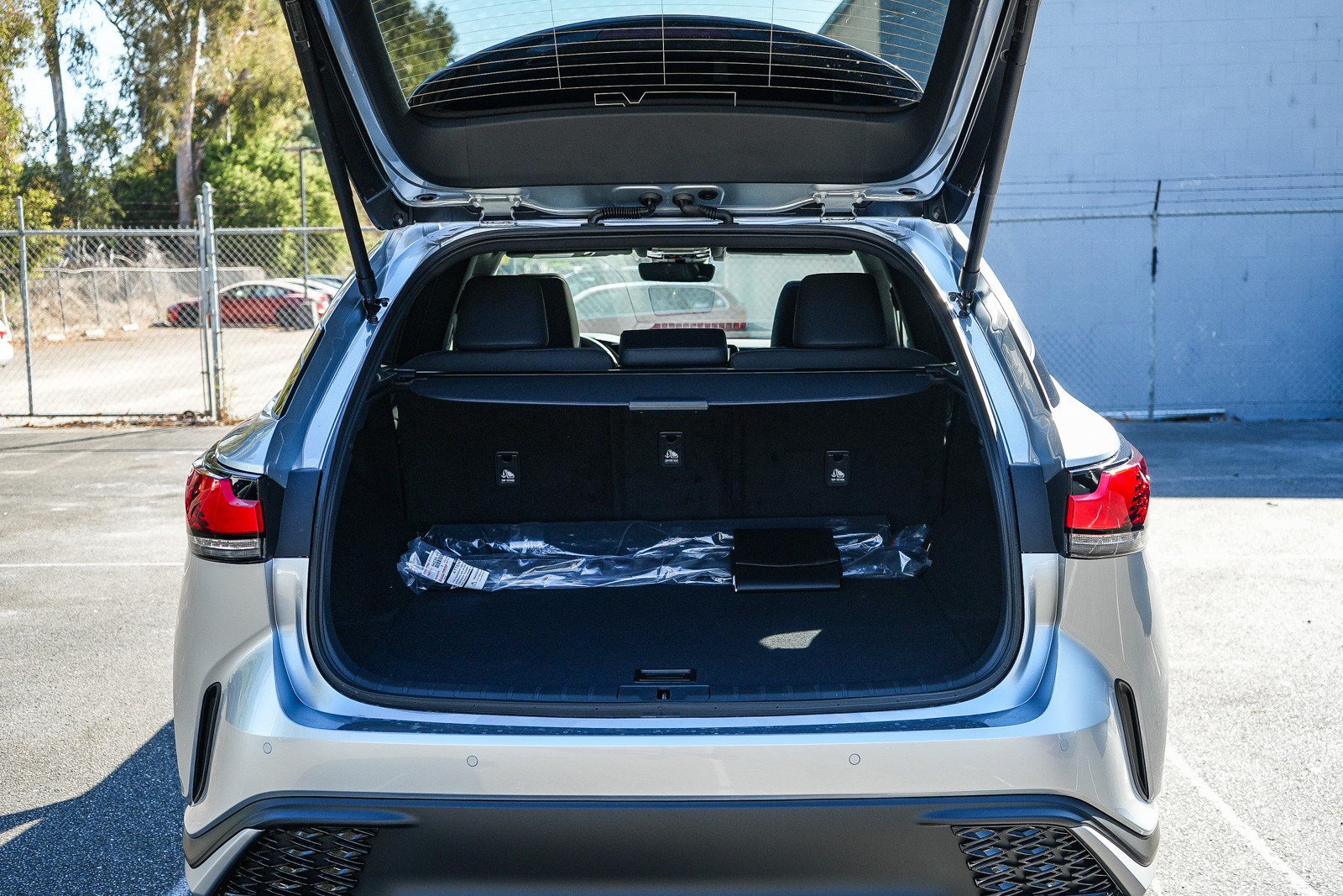 New 2026 Lexus RX 350h AWD/4WD image 25