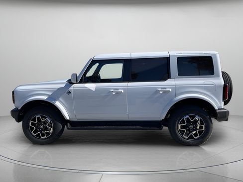 New 2025 Ford Bronco Outer Banks image 5