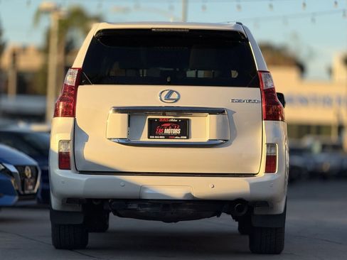 Used 2013 Lexus GX 460 image 11
