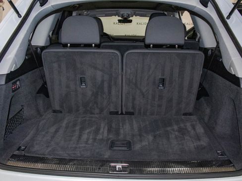 Used 2022 Audi Q7 Premium Plus image 24