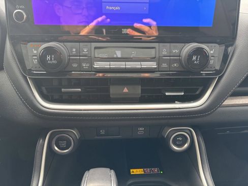 Used 2024 Toyota Grand Highlander Limited image 20