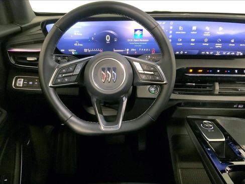 Used 2025 Buick Enclave Sport Touring image 5