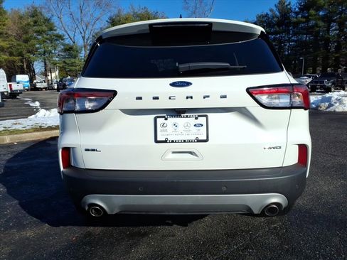 Used 2022 Ford Escape SEL image 3