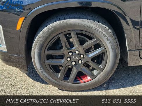 Used 2023 Chevrolet Traverse Premier w/ Redline Edition AWD/4WD image 9