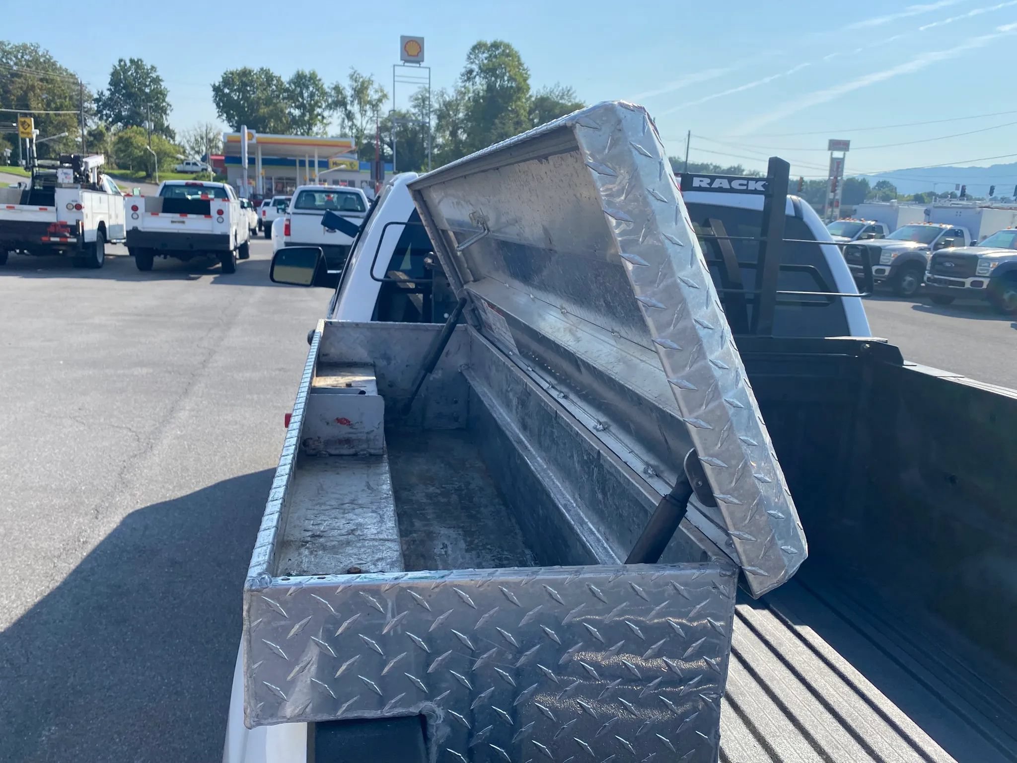 Used 2019 Toyota Tundra SR AWD/4WD image 29
