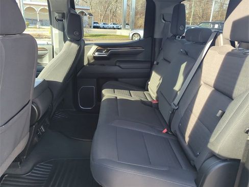 Used 2022 GMC Sierra 1500 Elevation image 24