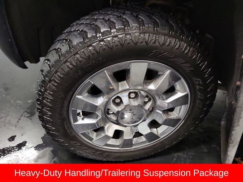 Used 2019 GMC Sierra 2500 Denali w/ Duramax Plus Package AWD/4WD image 14