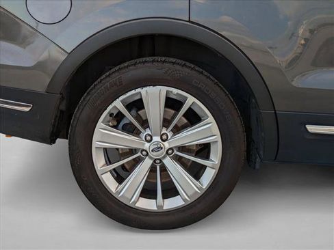 Used 2019 Ford Explorer Limited w/ Class III Trailer Tow Package image 24