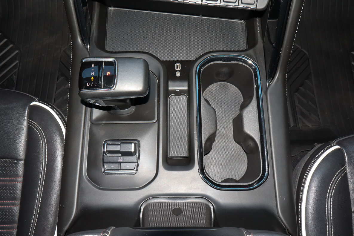 Used 2023 GMC Sierra 1500 AT4X w/ AT4X AEV Edition AWD/4WD image 11