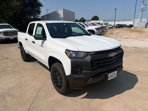 New 2026 Chevrolet Colorado W/T w/ WT Custom Package AWD/4WD image 8