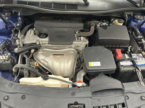 Used 2016 Toyota Camry SE FWD image 21