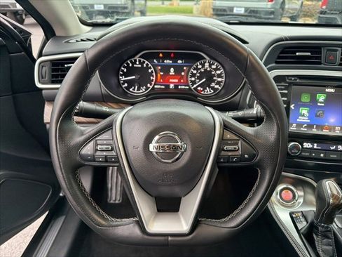 Used 2017 Nissan Maxima Platinum image 16
