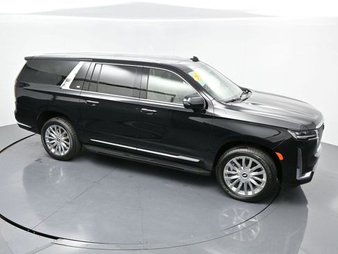 Certified 2023 Cadillac Escalade ESV Premium Luxury image 46