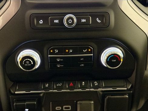 Used 2024 GMC Sierra 3500 Pro w/ Convenience Package image 15