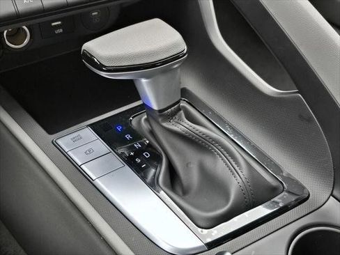 New 2026 Hyundai Elantra SE FWD image 31