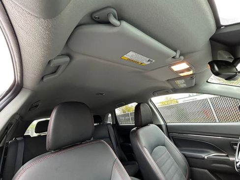 Used 2025 Mitsubishi Outlander Sport SE AWD/4WD image 28