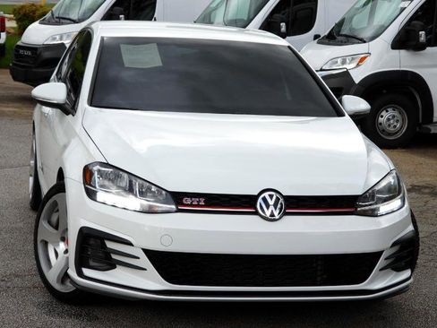 Used 2020 Volkswagen GTI S image 9
