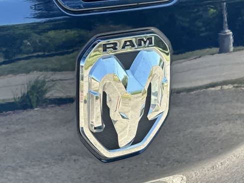 Used 2022 RAM 1500 Big Horn AWD/4WD image 18
