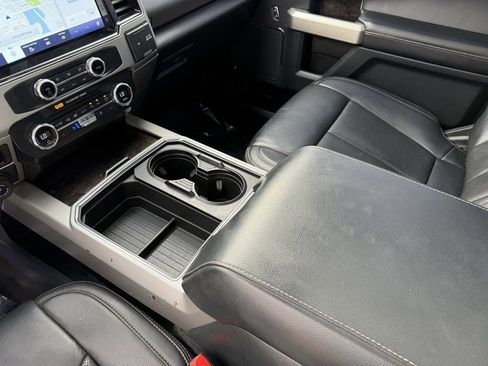 Used 2022 Ford F350 Lariat w/ Lariat Ultimate Package image 25