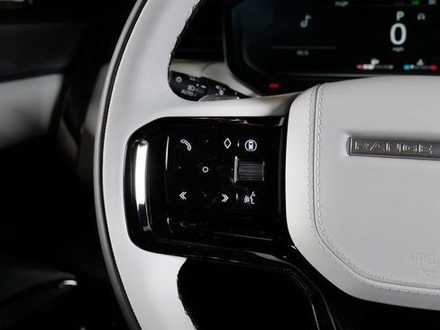 New 2026 Land Rover Range Rover Sport Dynamic SE AWD/4WD image 19