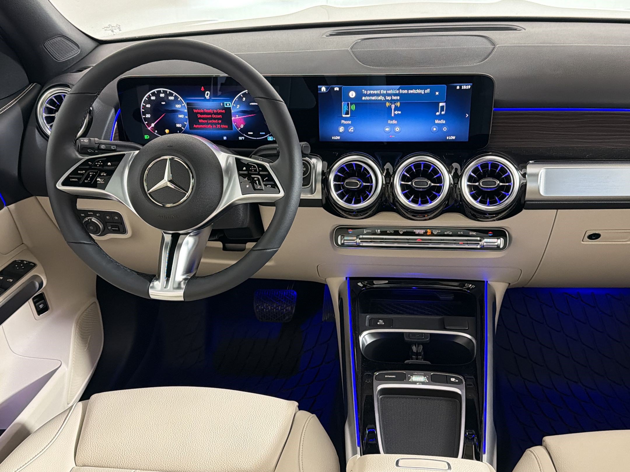 Used 2026 Mercedes-Benz GLB 250 4MATIC image 27