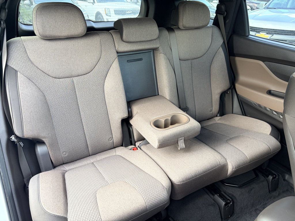 Used 2023 Hyundai Santa Fe SEL Convenience w/ Cargo Package AWD/4WD image 15
