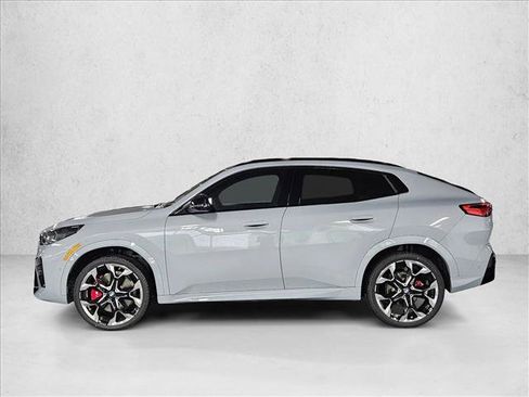 New 2026 BMW X2 xDrive28i w/ Technology Package AWD/4WD image 8