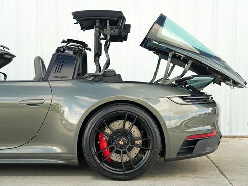 Used 2022 Porsche 911 Targa 4 GTS image 62