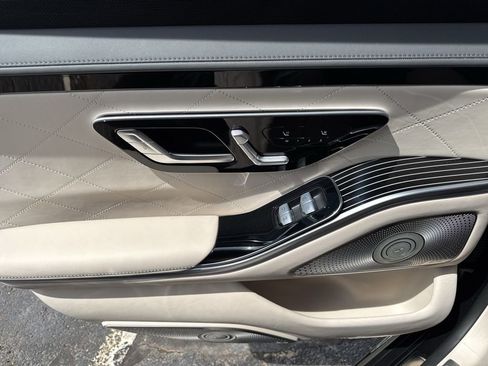 Used 2023 Mercedes-Benz S 580 4MATIC Sedan image 38