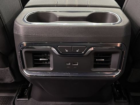 Used 2026 Chevrolet Silverado 1500 High Country w/ High Country Premium Package AWD/4WD image 39