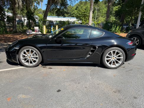 Certified 2019 Porsche 718 Cayman RWD image 5