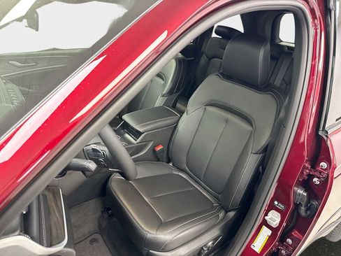 New 2026 Jeep Grand Cherokee Limited image 13