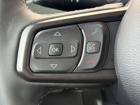 Used 2025 Jeep Gladiator Mojave w/ Safety Group AWD/4WD image 16