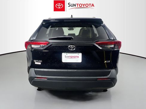 Used 2025 Toyota RAV4 XLE image 5