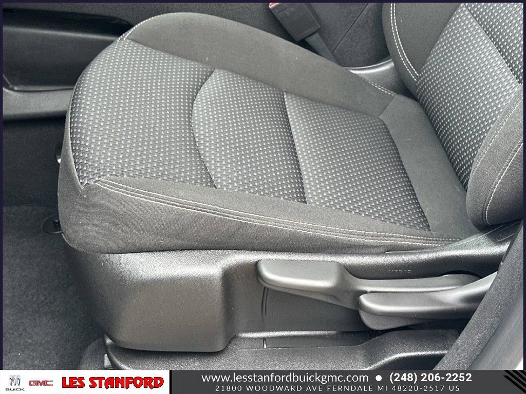 Certified 2023 GMC Terrain SLE FWD image 18