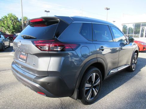 Used 2022 Nissan Rogue SL w/ SL Premium Package FWD image 7