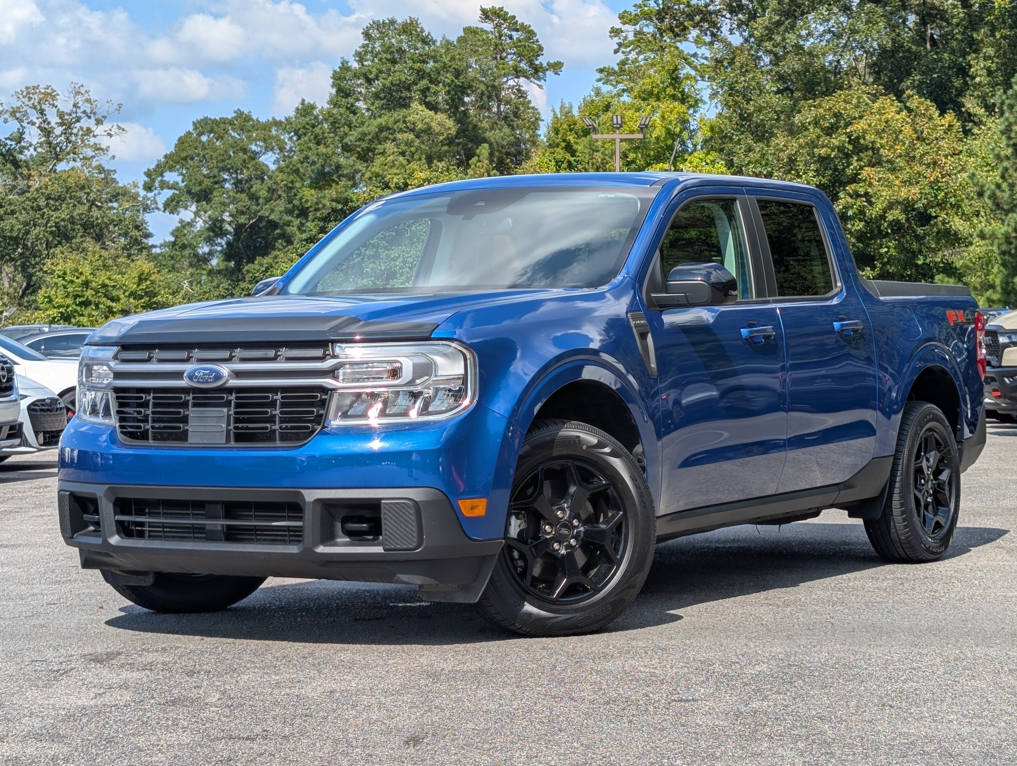 Used 2024 Ford Maverick Lariat w/ FX4 Off-Road Package AWD/4WD image 4