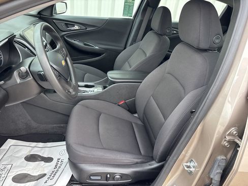 Used 2023 Chevrolet Malibu LT FWD image 10