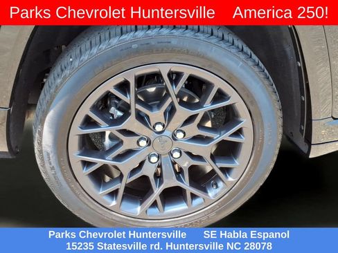 Used 2025 Jeep Grand Cherokee L Summit w/ Advanced Protech Group IV AWD/4WD image 35
