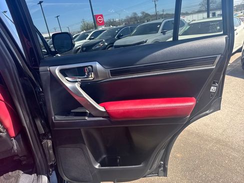 Used 2023 Lexus GX 460 Premium w/ Premium Package AWD/4WD image 39