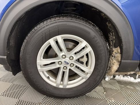 Used 2021 Ford Explorer XLT image 14