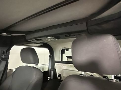 Used 2018 Jeep Wrangler Sport AWD/4WD image 12
