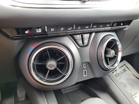 New 2026 Chevrolet Blazer LT w/ Convenience Package FWD image 19