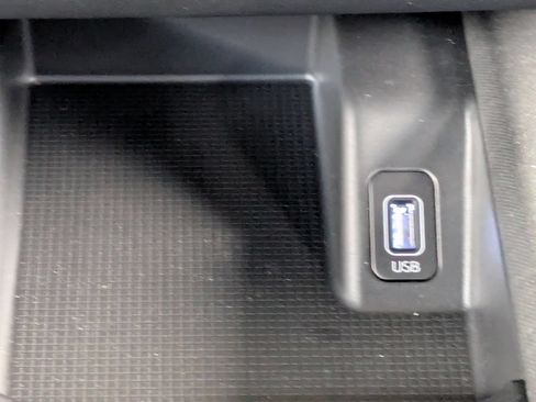 Certified 2025 Hyundai Ioniq 6 SE RWD image 33