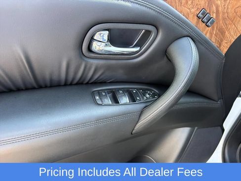 Used 2022 Nissan Armada SL w/ Captain's Chairs Package AWD/4WD image 23