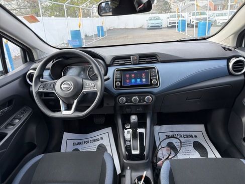Used 2025 Nissan Versa SV w/ Trunk Package image 13